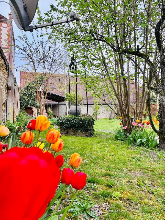 Au Petit Jardin Sezannais Villa Sézanne Buitenkant foto